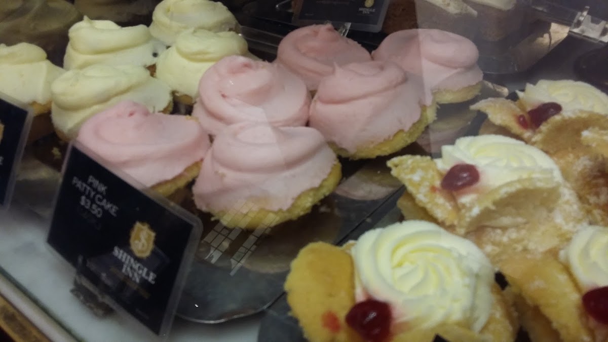 Shingle Inn City Hall - 8