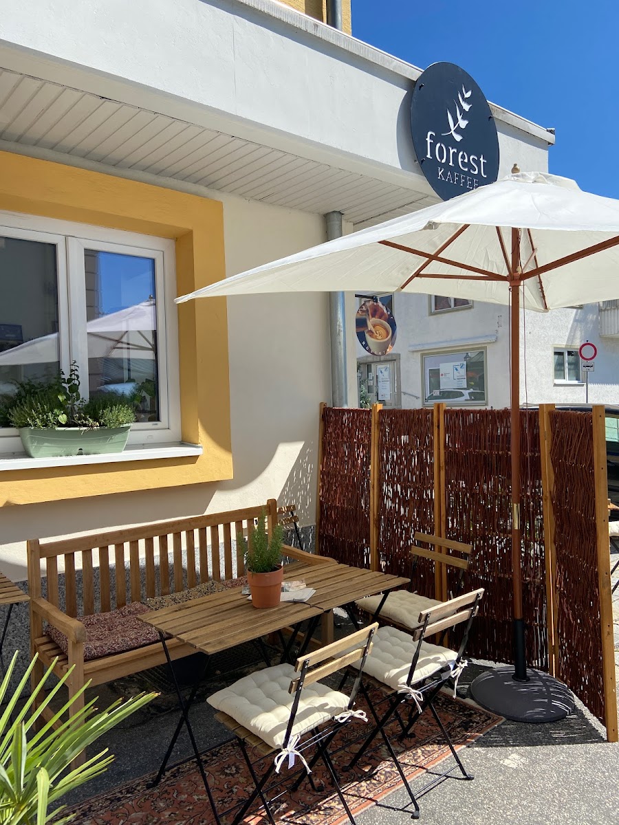 Cafe Forest - Kaffee-Bar, Rösterei, Kaffee Haus