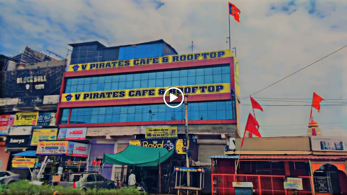 Vpirates café & rooftop