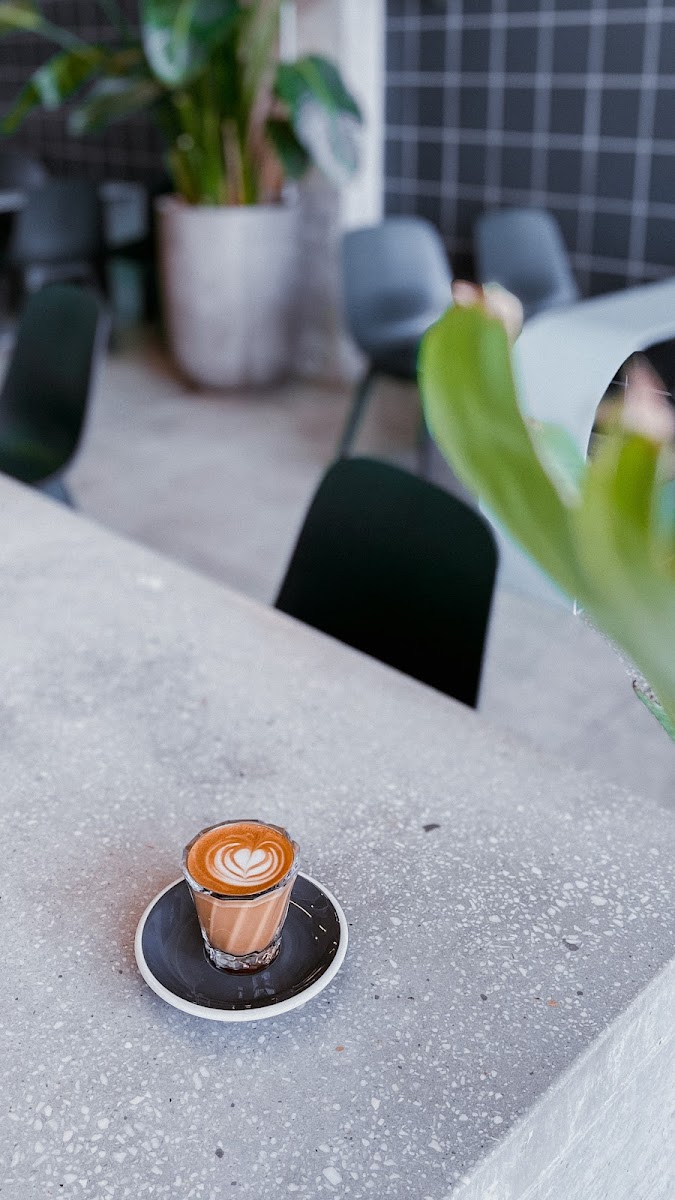 Voyage Cafe & Bar - 4