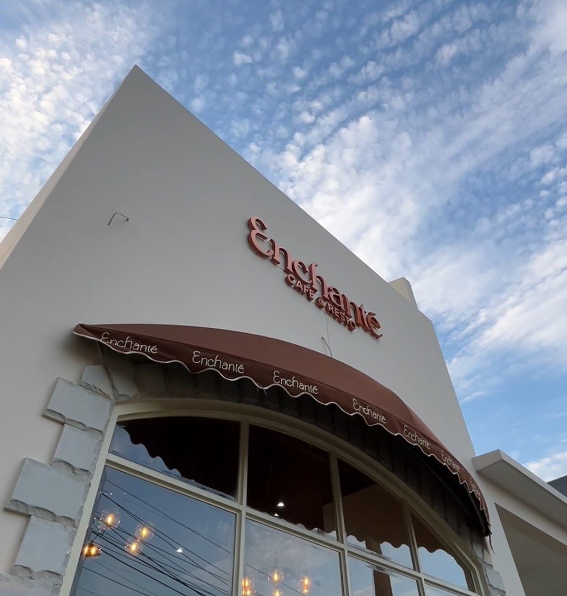 Enchante Cafe & Resto