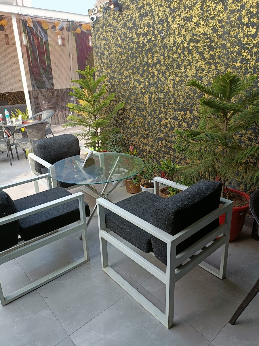 D Cafe Caribbean - Best cafe in Lucknow