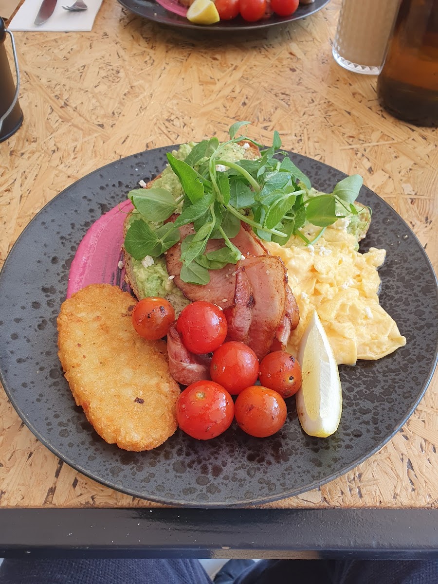 The Corner Pantry Cafe - 6