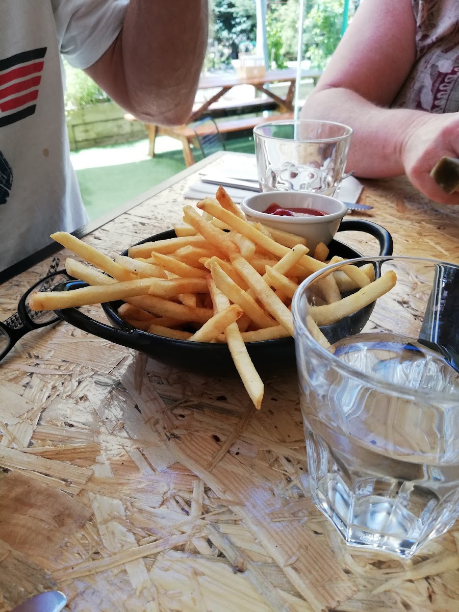 The Corner Pantry Cafe - 8