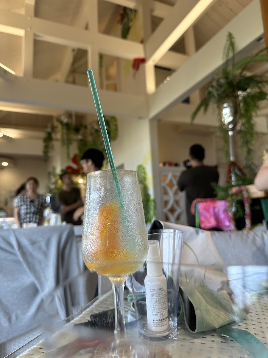 Mahana Beach Cafe - 9