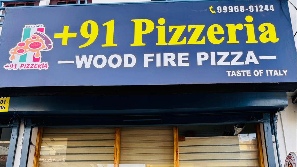+91 Pizzeria cafe