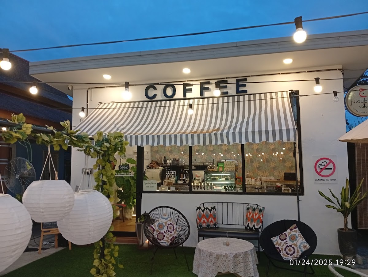 Julaybeeb Cafe