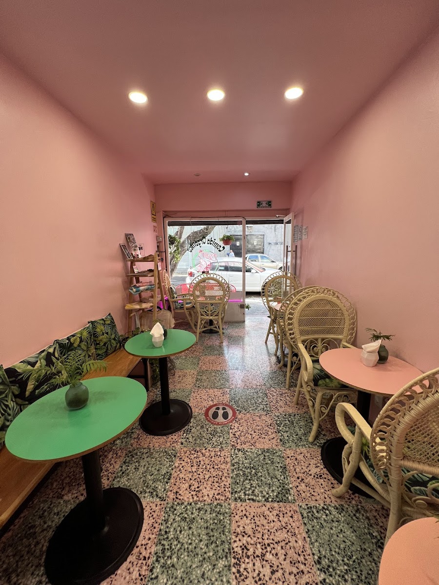 Flamingo healthy food & coffee