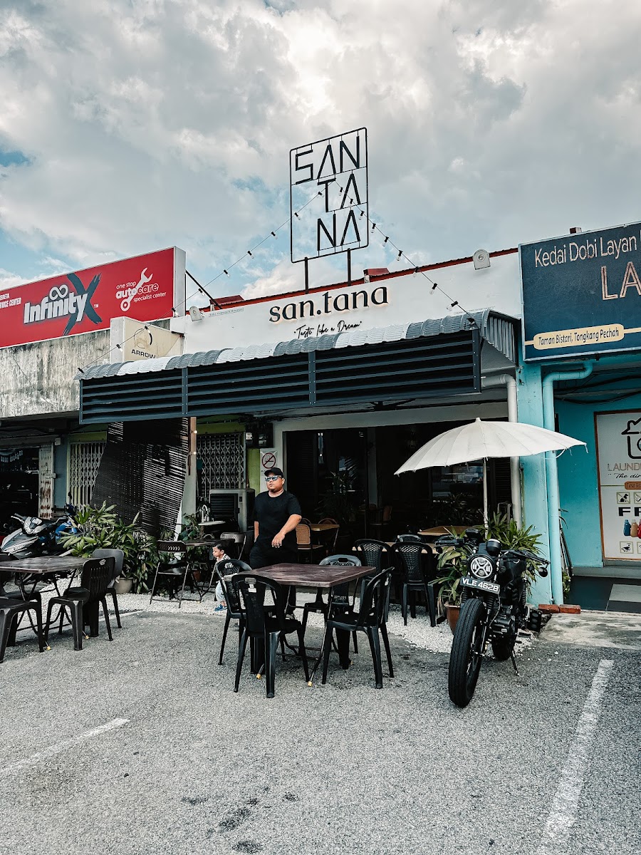 Santana Santai Cafe
