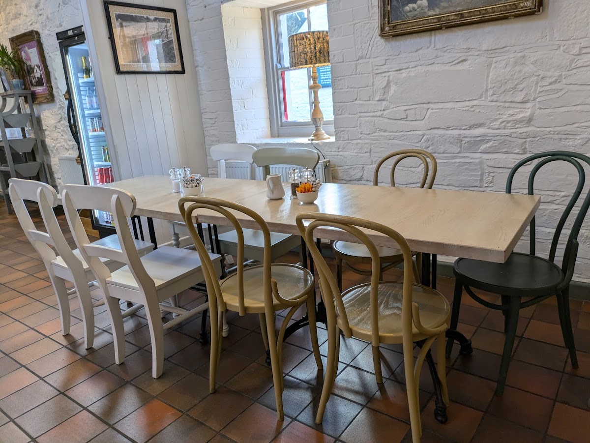 Avoca Village Store & Café