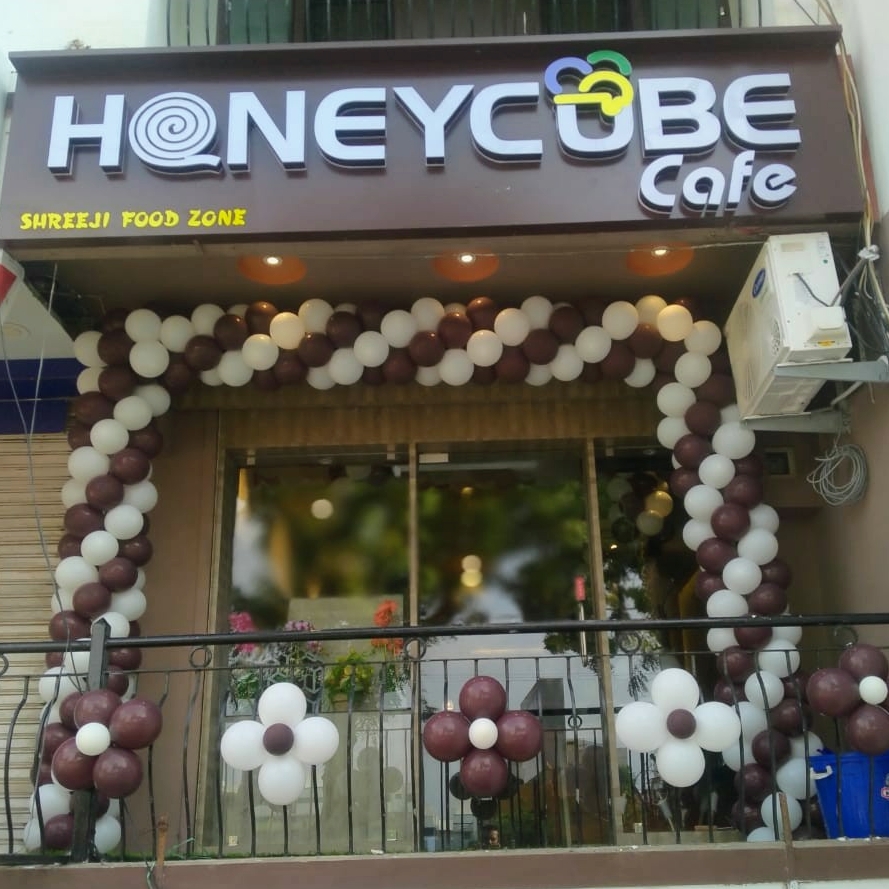 HONEY CUBE CAFE A.V ROAD