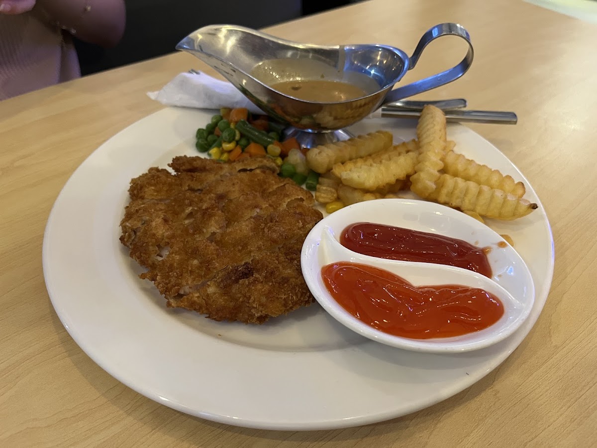 Calico Cafe & Resto - 8