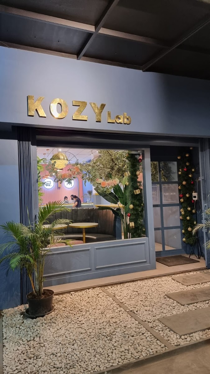 Kozy Lab Casual Dining & Patisserie