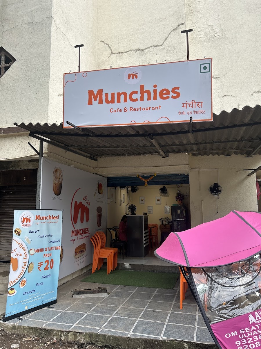 Munchies Cafe and Restaurant