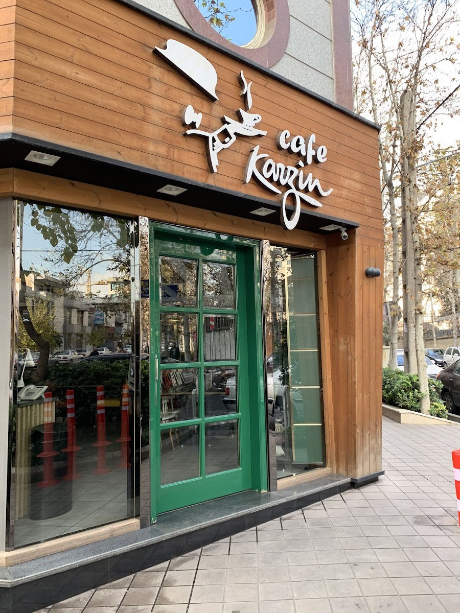 Karzin Café