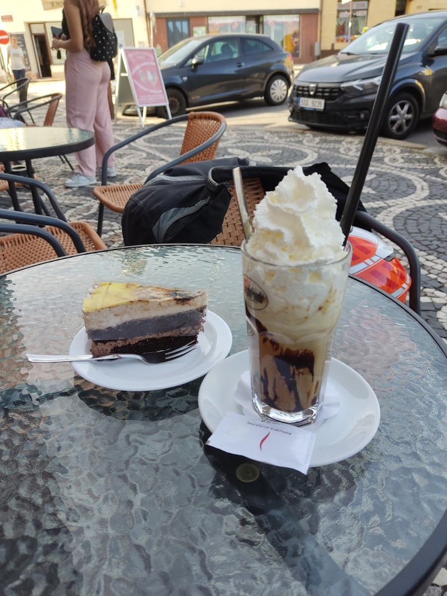 Cukrárna a kavárna u Marcely - 2