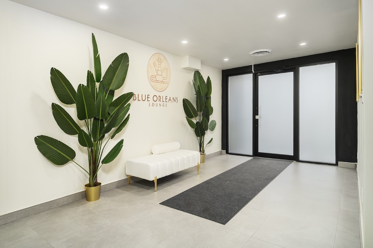 Blue Lounge Café - 3