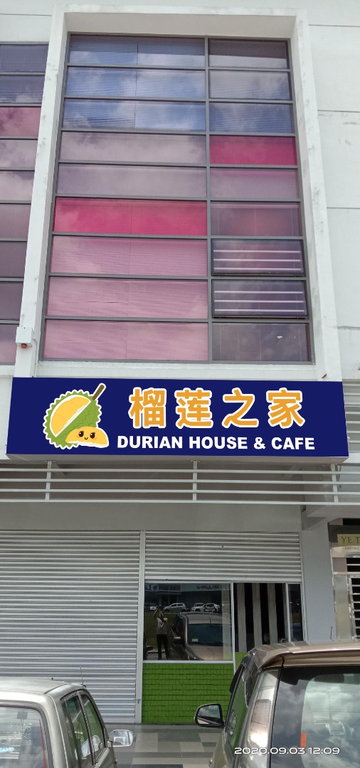 Durian House & Cafe