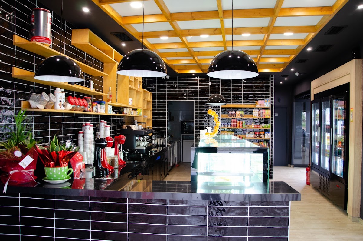 maggio coffee and snacks - 10