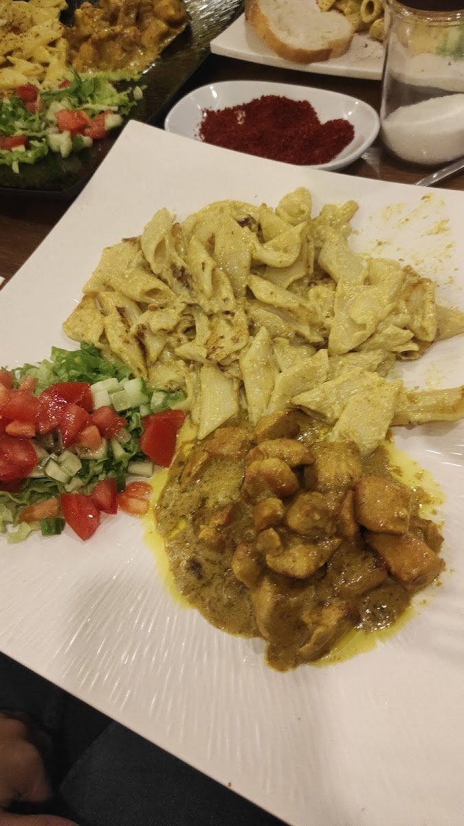 Mazi Cafe & Bistro - 2