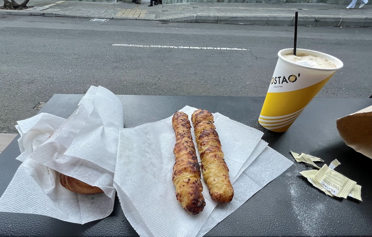 TOSTAO' Café & pan / Manuel Uribe Ángel