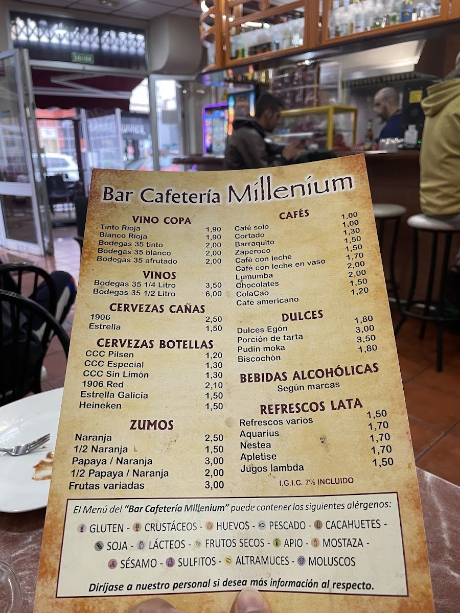 Cafetería Millenium - 2