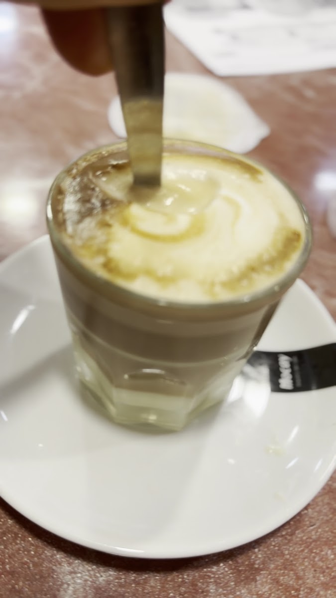 Cafetería Millenium - 2