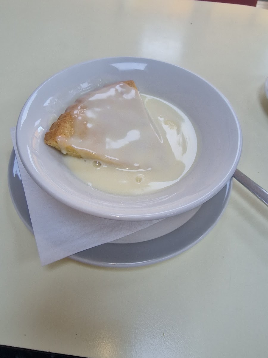 Ozis Cafe - 9