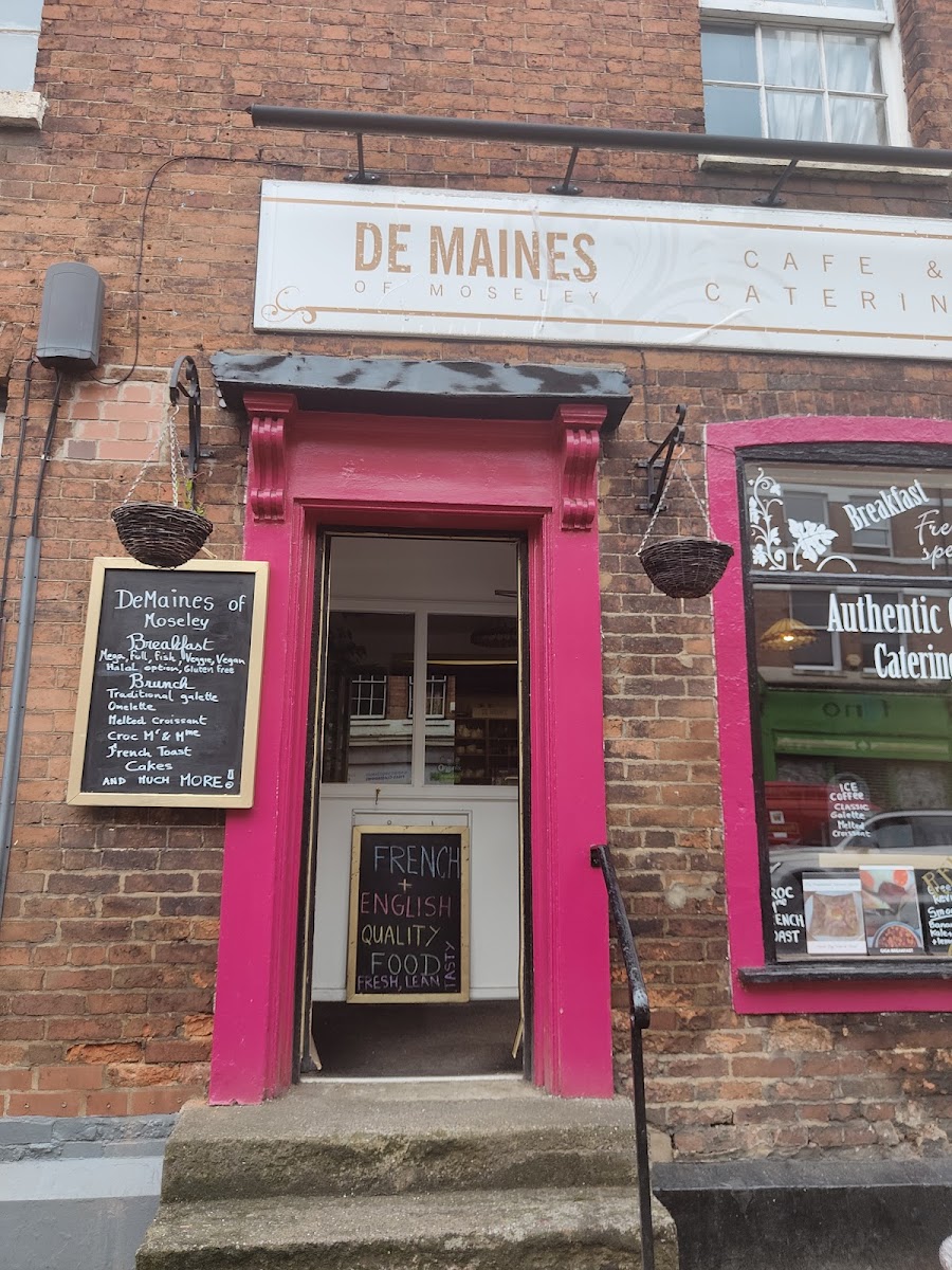 De Maines Of Moseley - 4