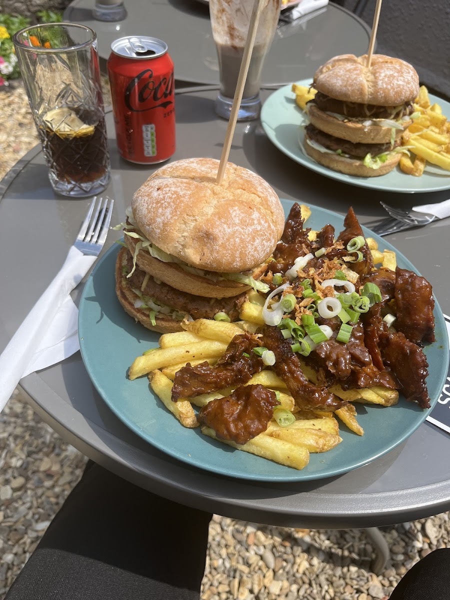 Resist! Vegan Kitchen - Kings Lynn - 4