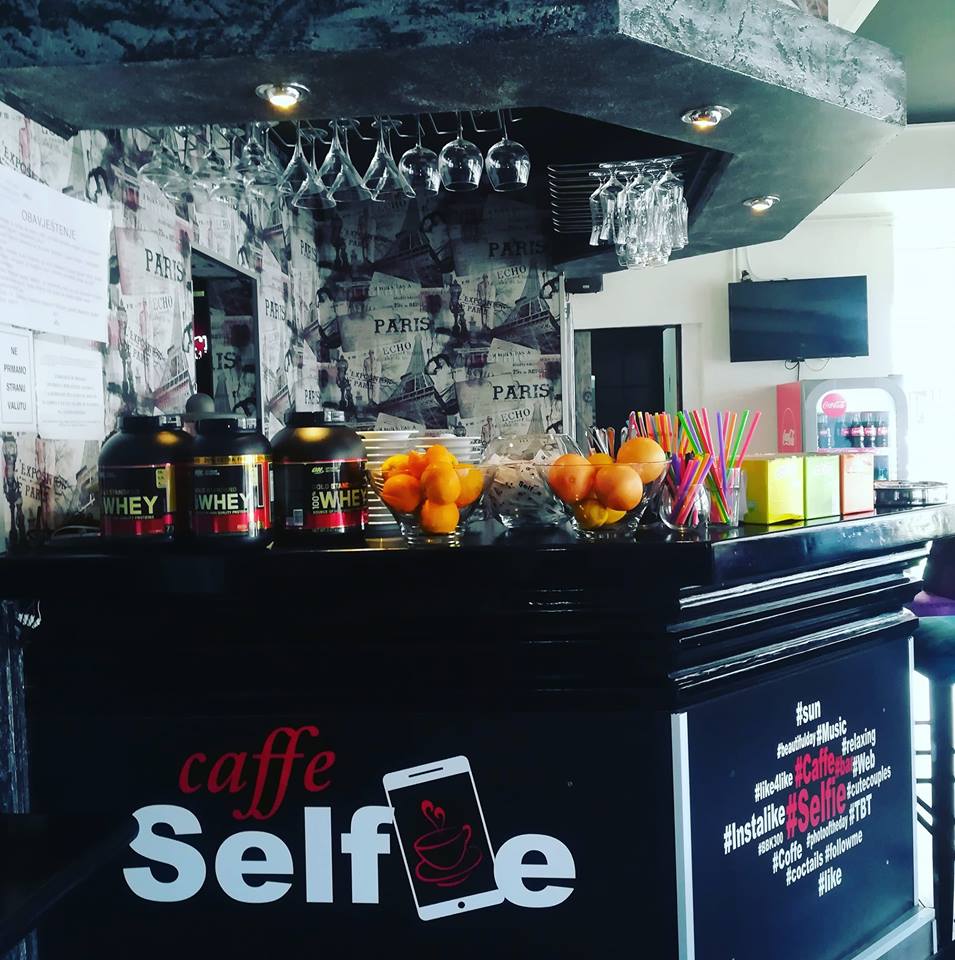 Caffe Selfie