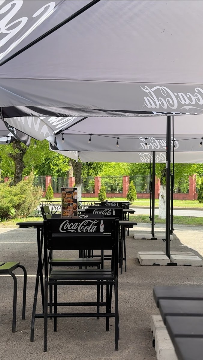 Summer Cafe 'Sherri'