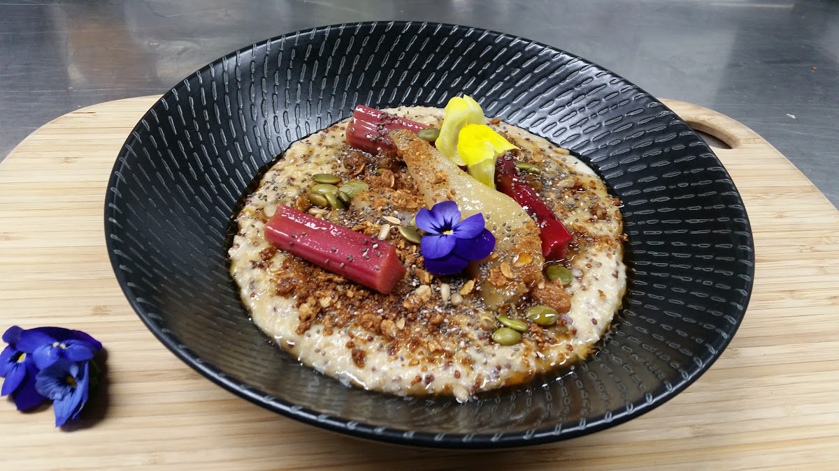 Full Turn Kitchen Bar - 2