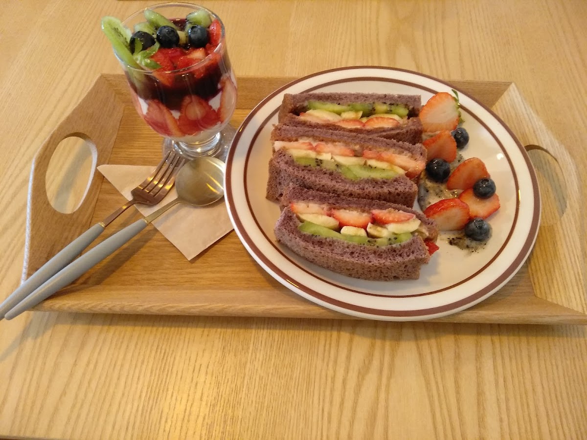 꽃피는4월 밀익는5월(꽃사미로) April and May 45 - 6