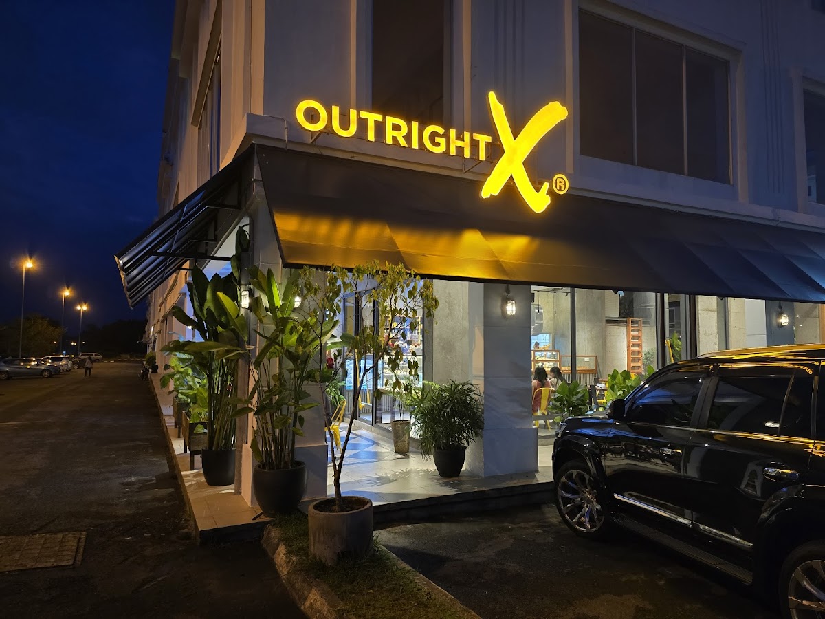 OutrightX Uni-Avenue