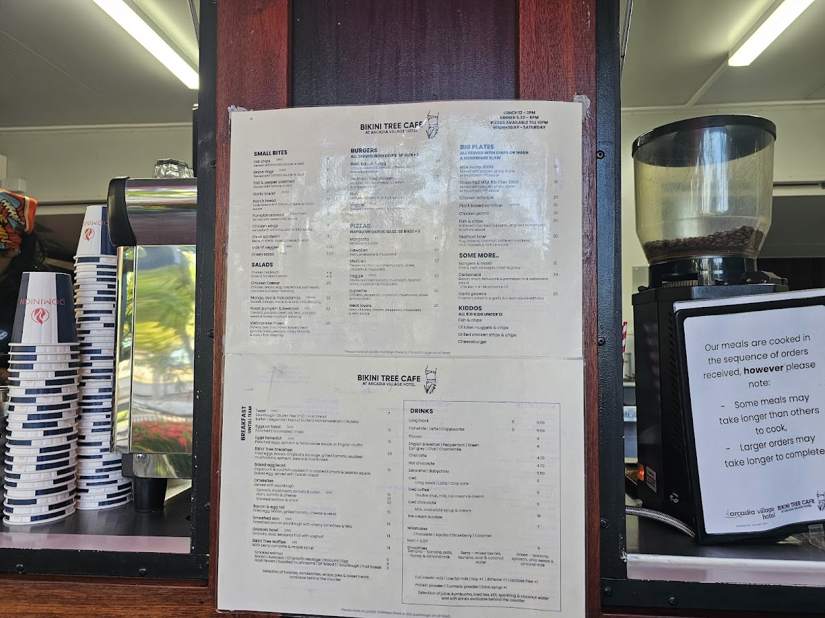 The Bikini Tree Cafe & Restaurant - 5