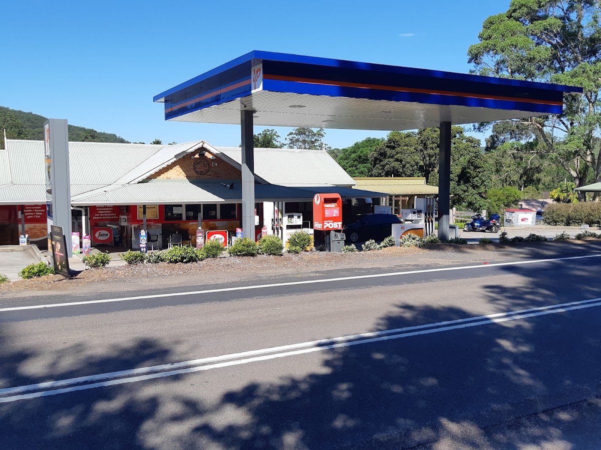 Yarramalong Cafe / Store / Fuel - 3