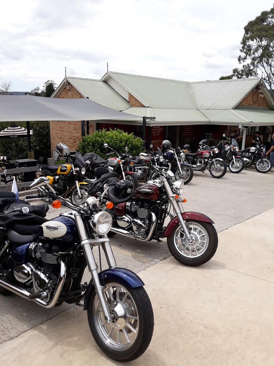 Yarramalong Cafe / Store / Fuel - 4