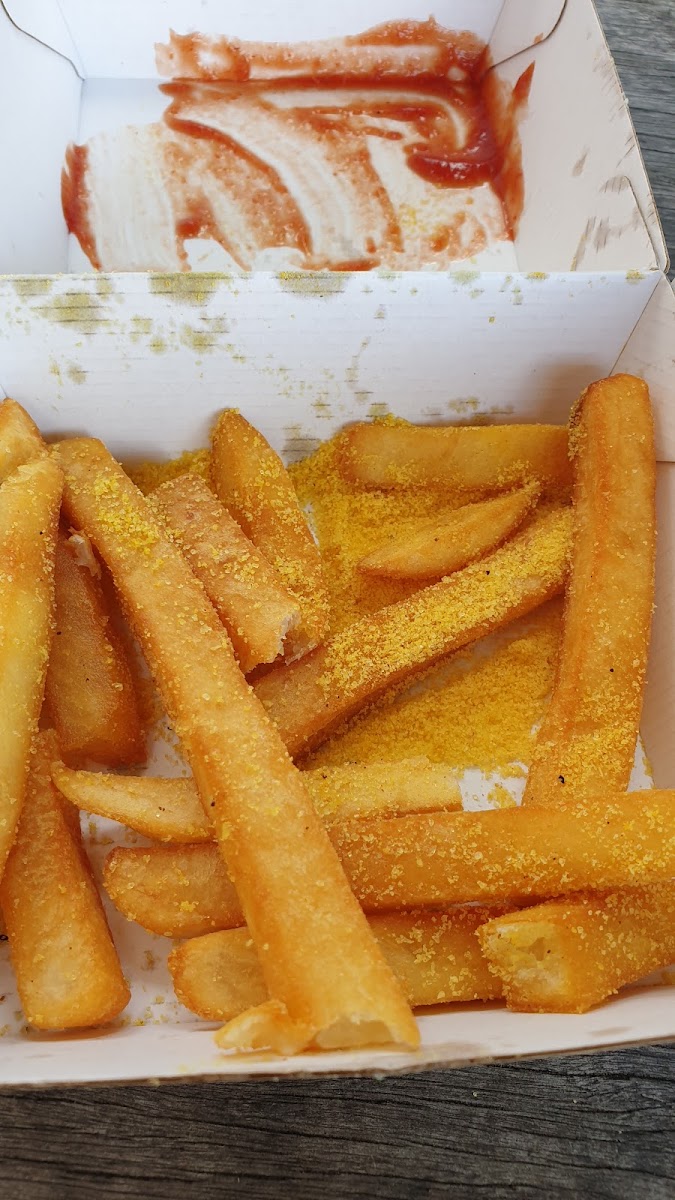 Yarramalong Cafe / Store / Fuel - 7