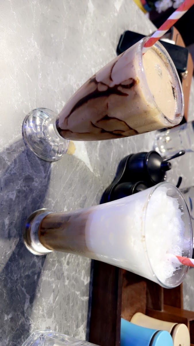 TeeJay's Cafe & Restaurant - 8