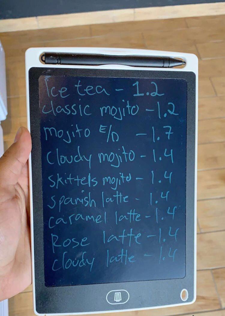 Le Senior Lab Cafe - 1