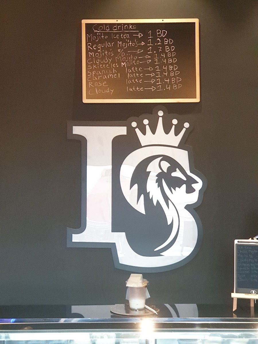 Le Senior Lab Cafe - 3