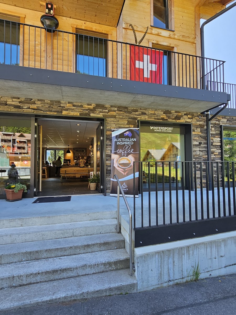 InSport (Coffee Bar & Sport Store)