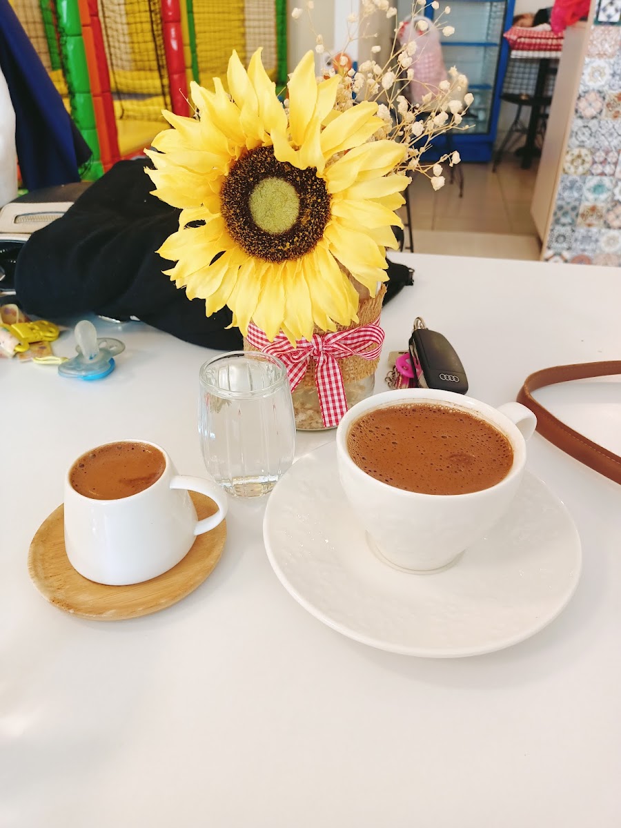 Two Mom's Oyun Evi & Cafe