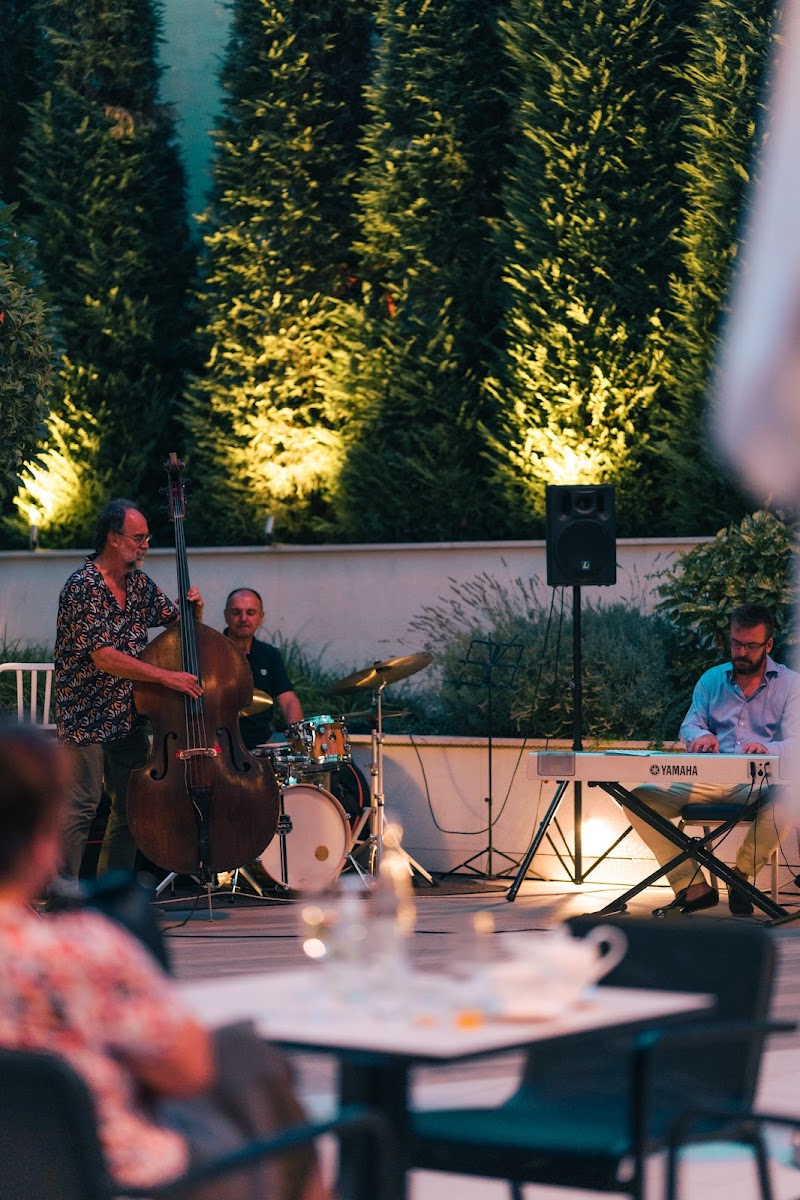 Oasis Garden by Hilton