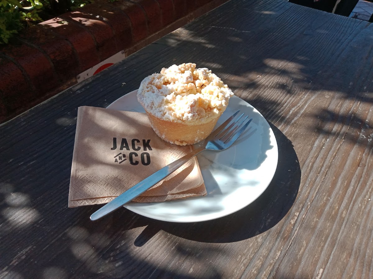 Central Bliss Cafe - 7