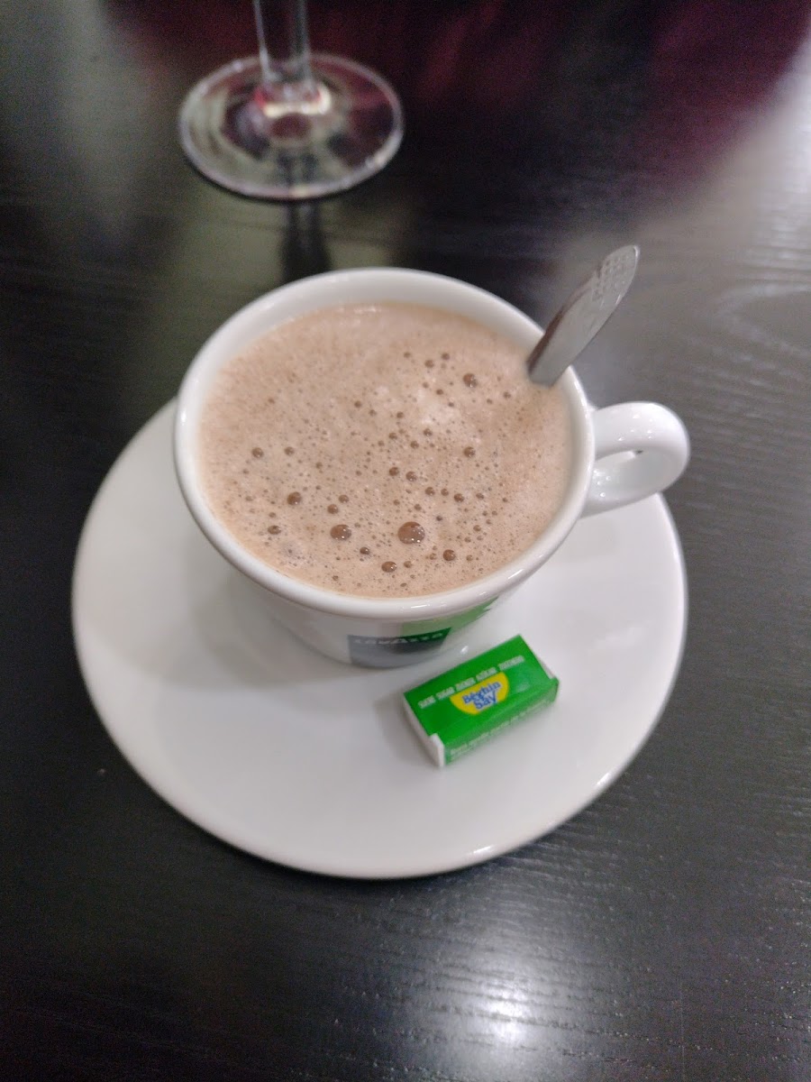 Le Derby...brasserie...billard..salle pour seminaires et banquets