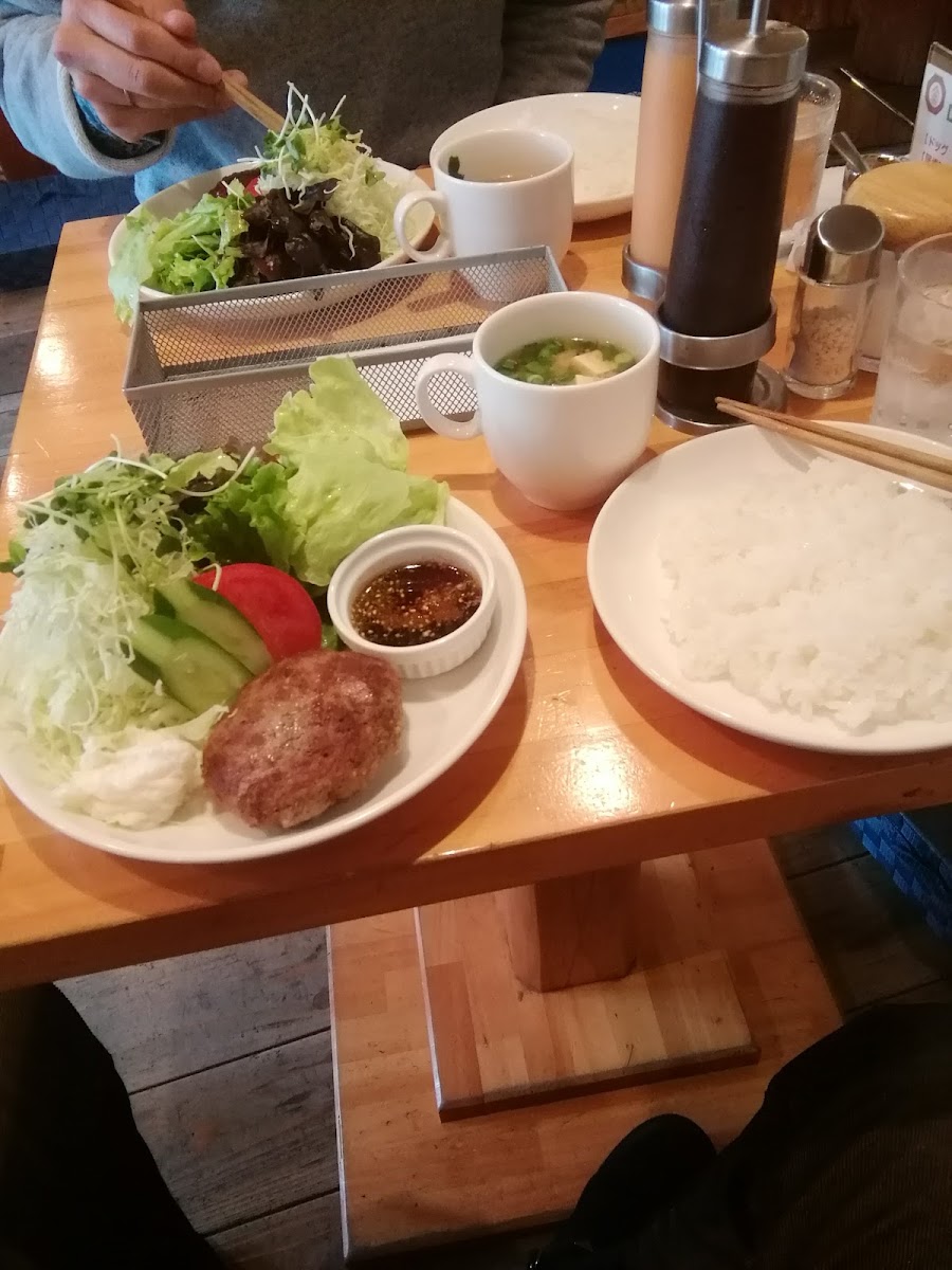 Tea Room Dog House - 7