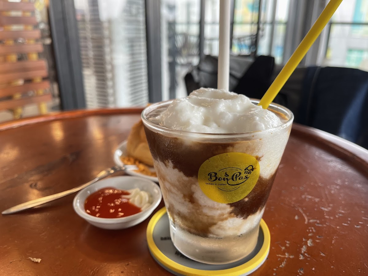 BonPas Bakery & Cafe - 9