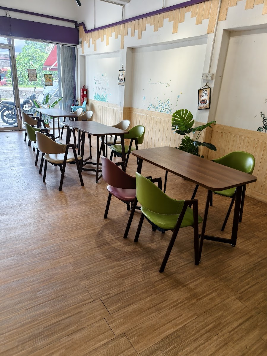 Sweet Honey Waffle House - 3